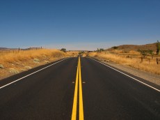 middle-of-the-road-1332589-640x480